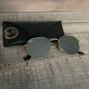 Ray-ban aviator sunglasses